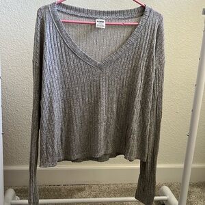 Pink VS gray long sleeve